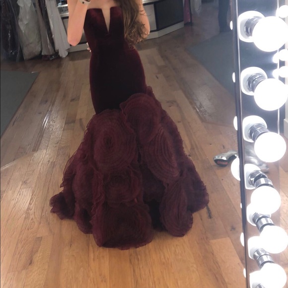 Dresses & Skirts - Prom Dress